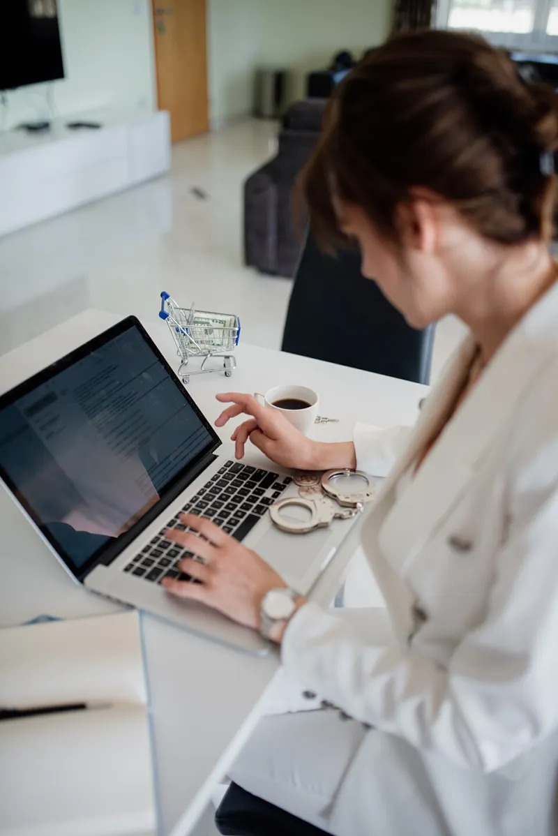 The Borderless Professional: How to Build a Seamless Work Life Across the India-US Flight Path